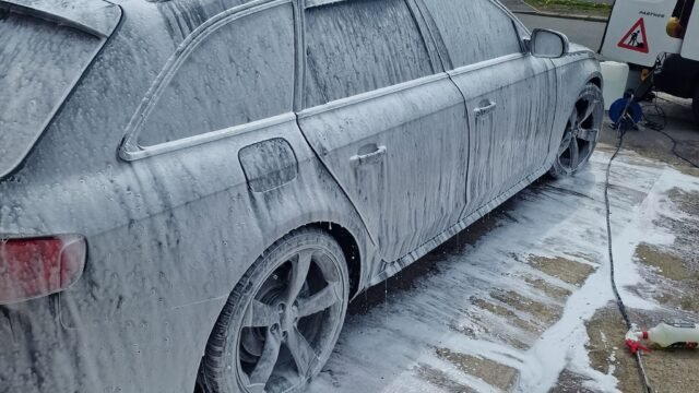 Fauvels-Mobile-Valeting-2