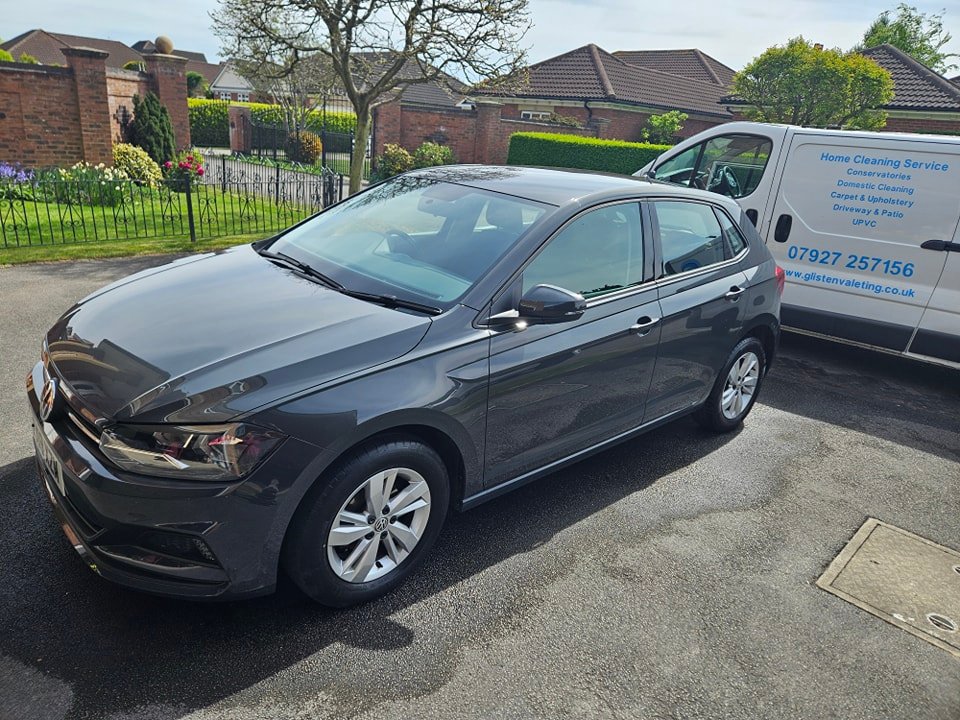 Glisten-Mobile-Valeting-1