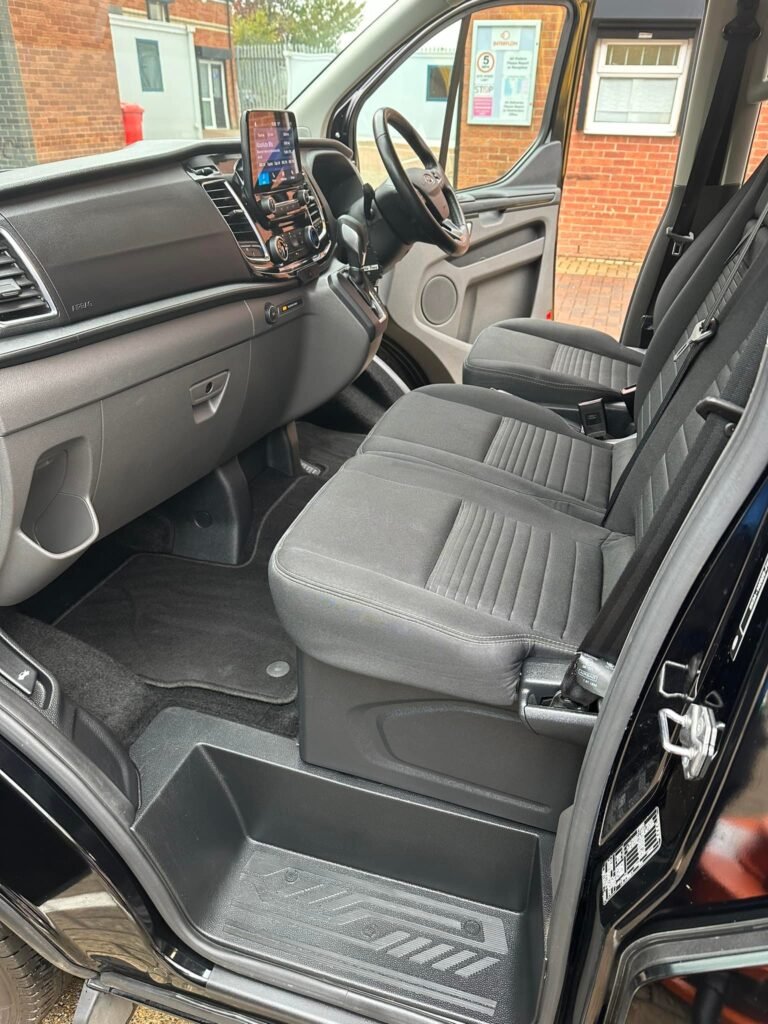 Mark-Hayton-Valeting-5