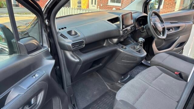 Pure-Shine-Valeting-4