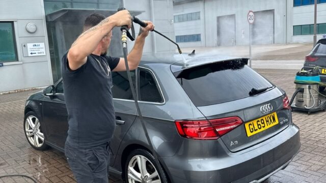 Zika-Car-Valeting-4