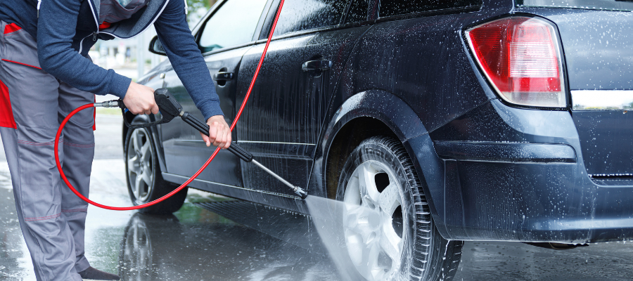 Pros Cons Mobile Car Valeting Blog Post Image 2